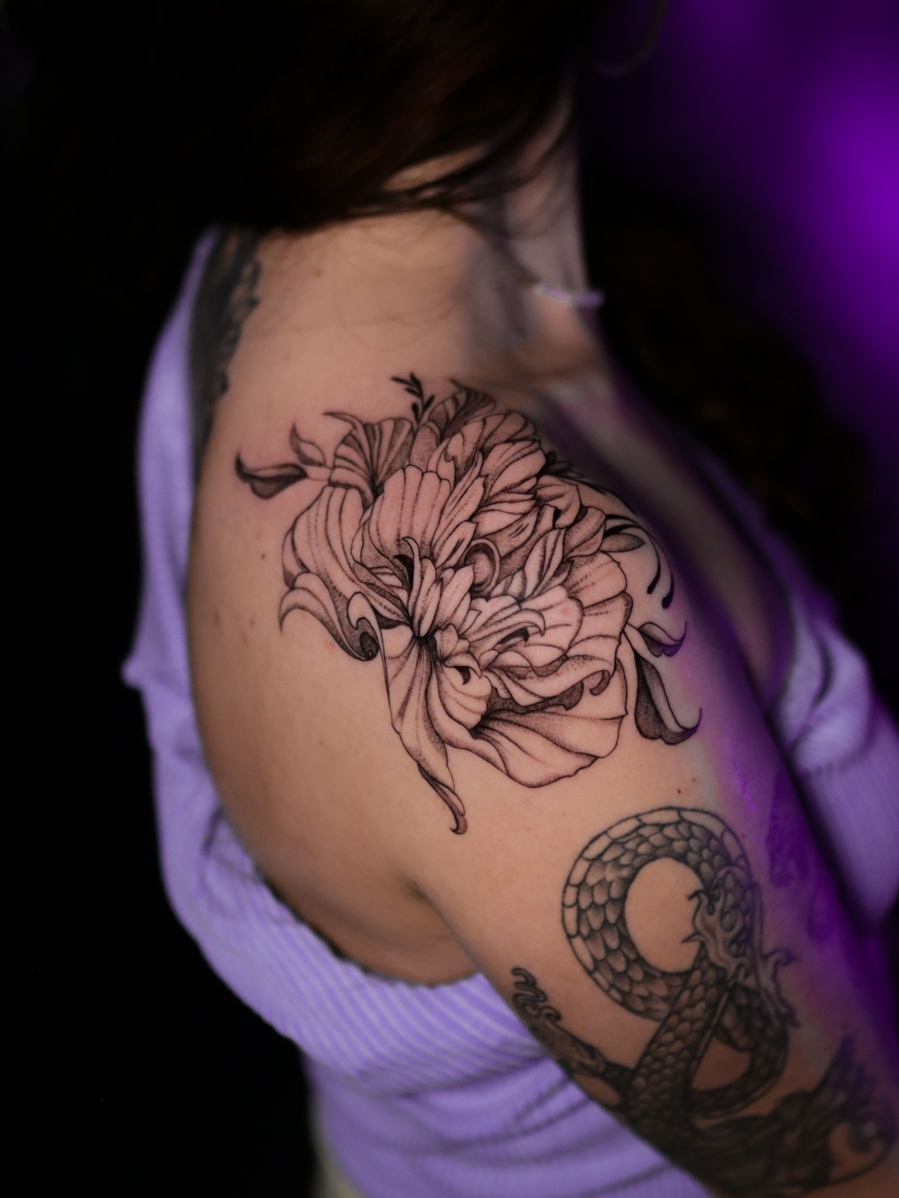 Neotradicional Color, tatuaje de Vertikal Tattoo Studio